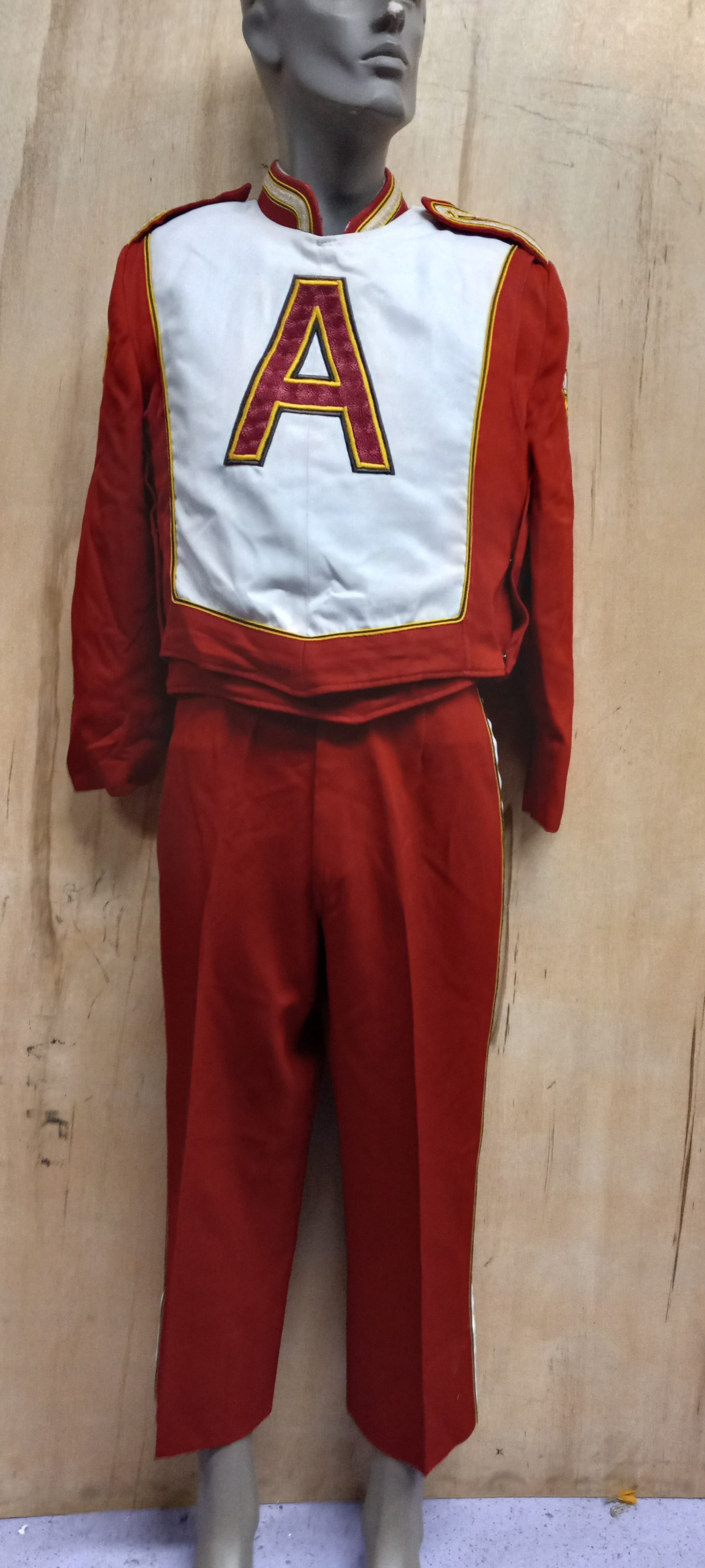 Set 299+/- Red and White Marching Band