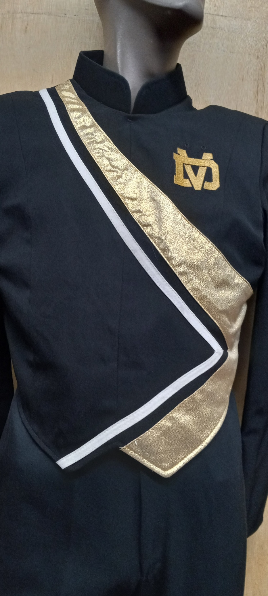 Set of 124 +/- Navy, Gold and White Marching Band Uniforms Item Description: This is a very nice lot