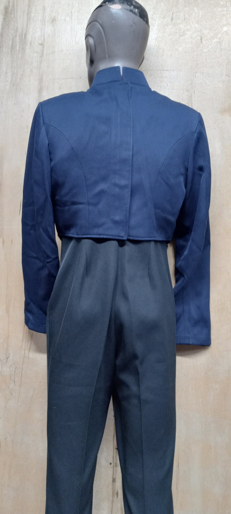Set of 124 +/- Navy, Gold and White Marching Band Uniforms Item Description: This is a very nice lot