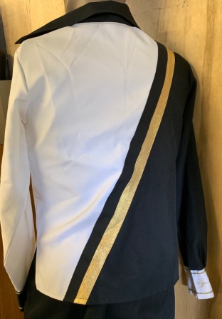 Set of 6 Black/Gold/White Tunics and 16 skirts This is a set of 6 black, gold and white pullover tun
