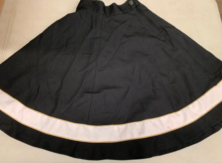 Set of 6 Black/Gold/White Tunics and 16 skirts This is a set of 6 black, gold and white pullover tun