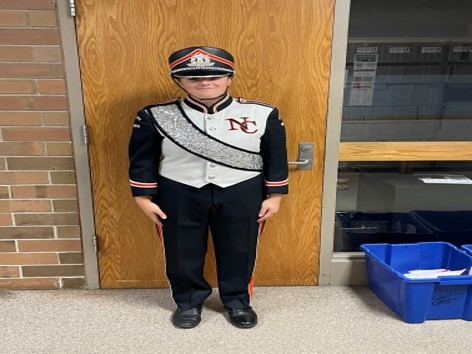 Item#0522RON2120 Item description: Set of 220 Orange, Black and White Standbury Uniforms This is a c