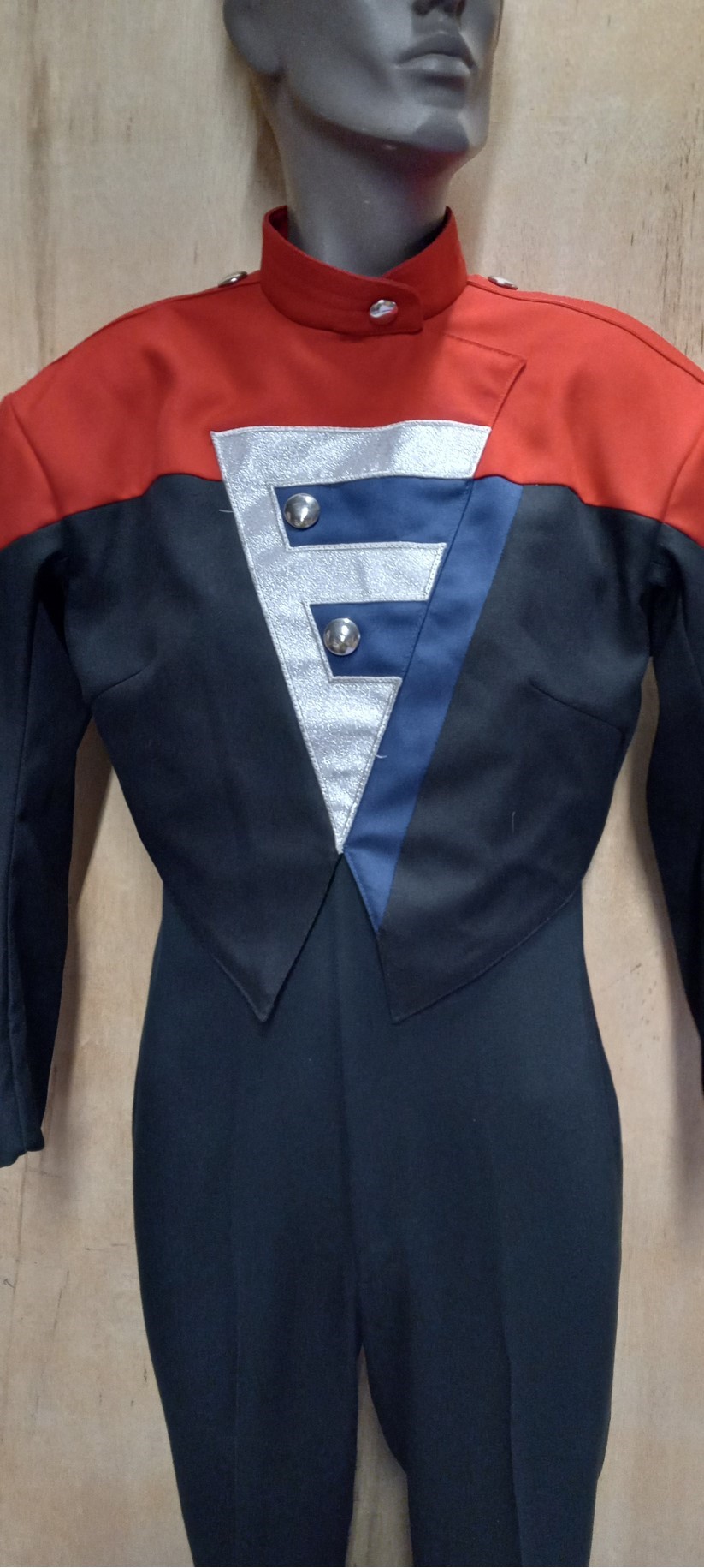Set of 100 Black, Red and Blue Cesario Marching Band Uniforms Item description: This is a lot of 100