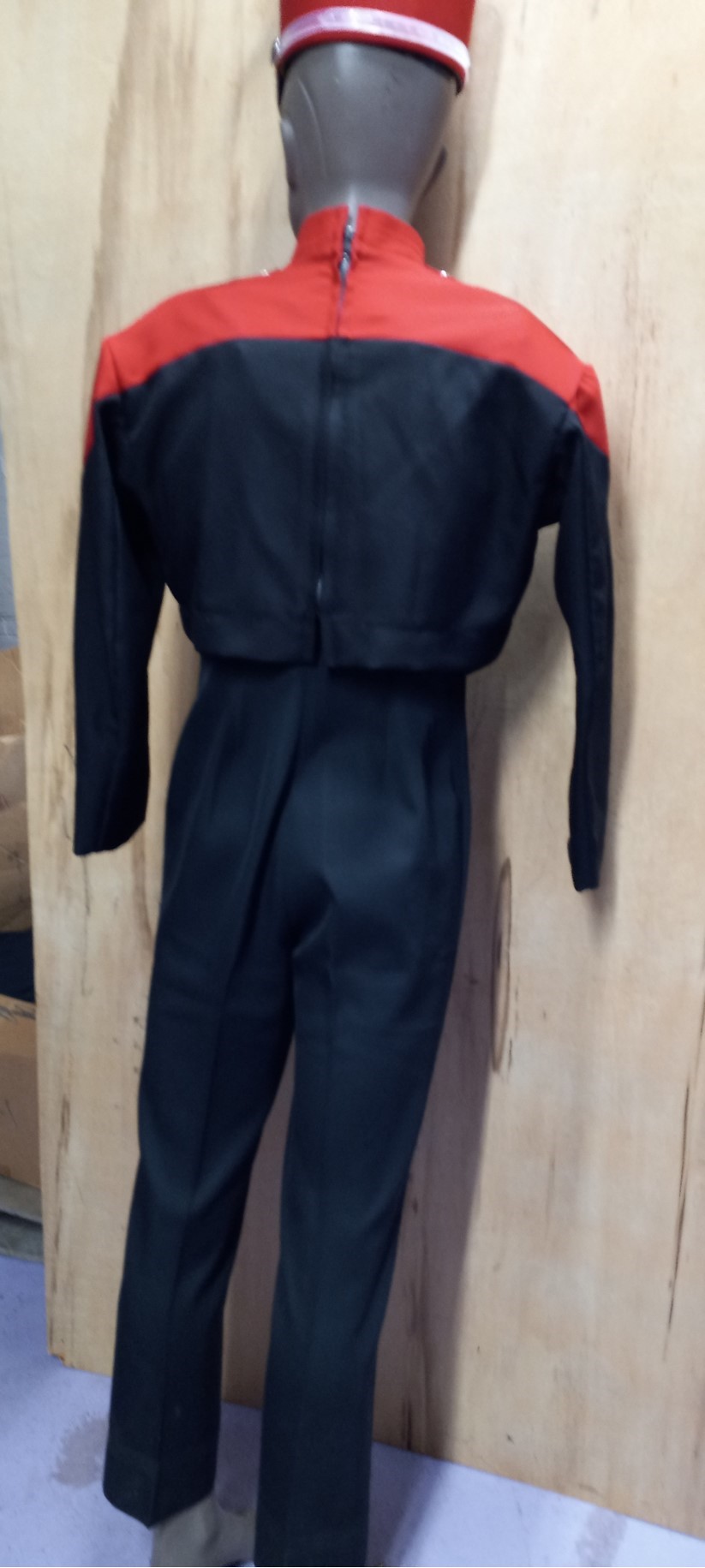 Set of 100 Black, Red and Blue Cesario Marching Band Uniforms Item description: This is a lot of 100