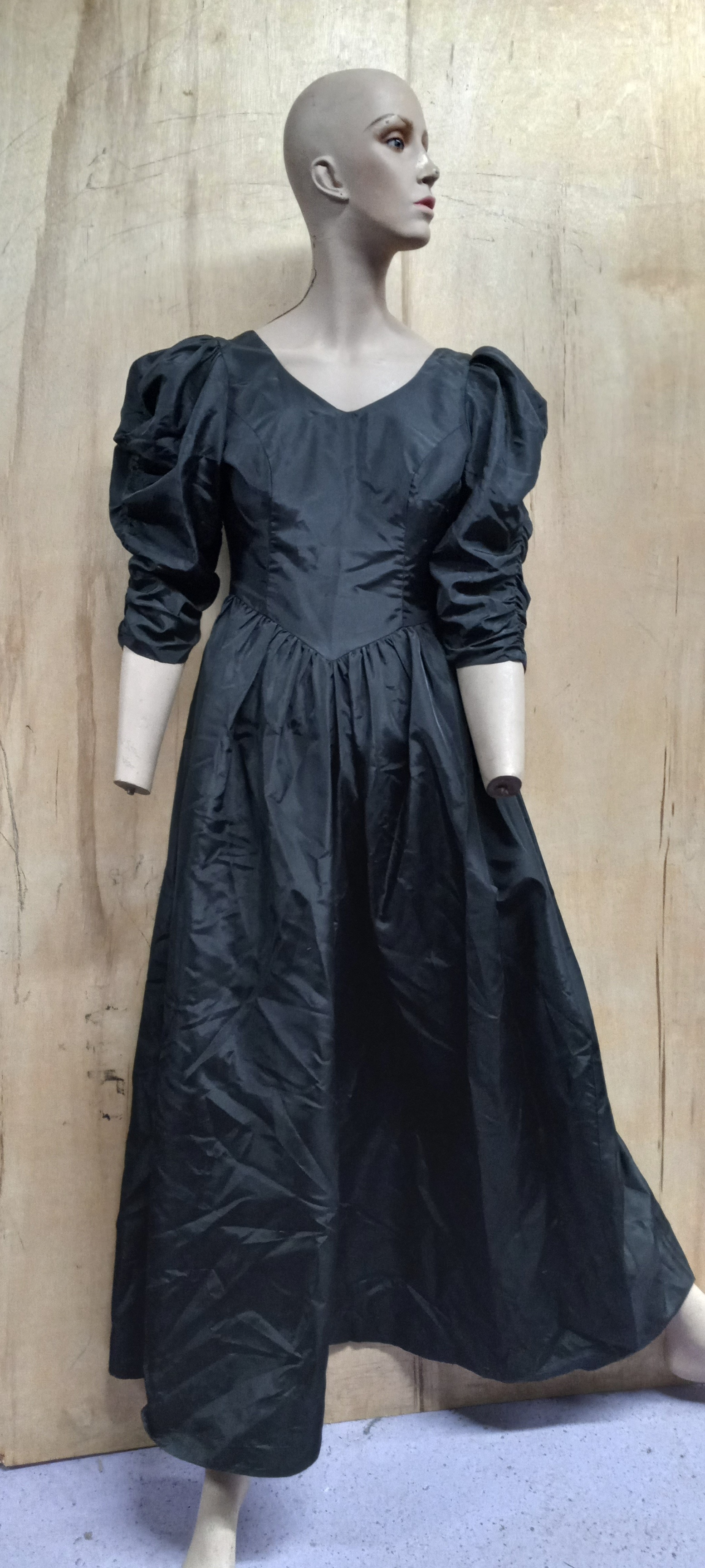 68 Used Black Leg of Mutton Dresses